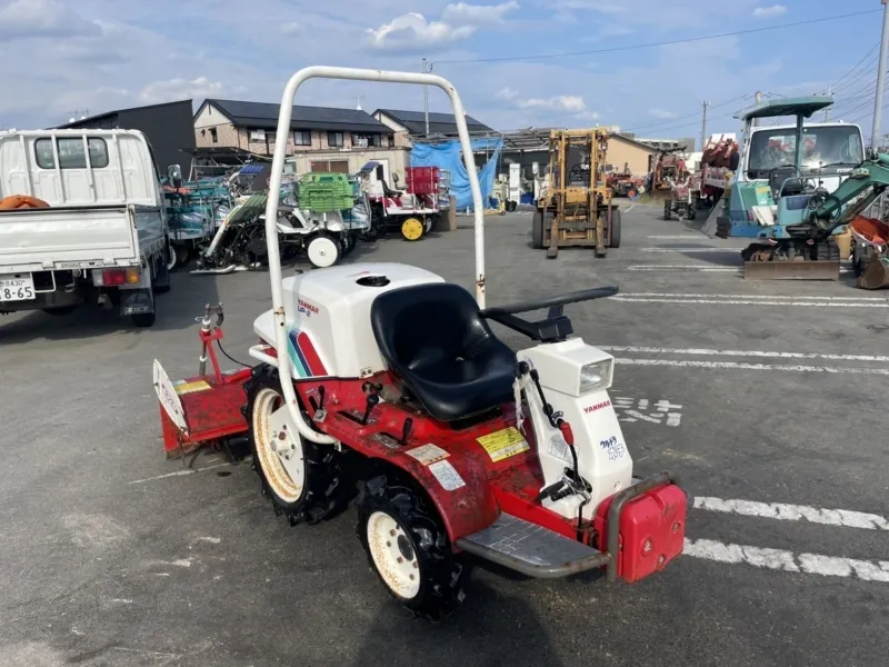 福岡県 糸島市 ヤンマー　乗用耕運機