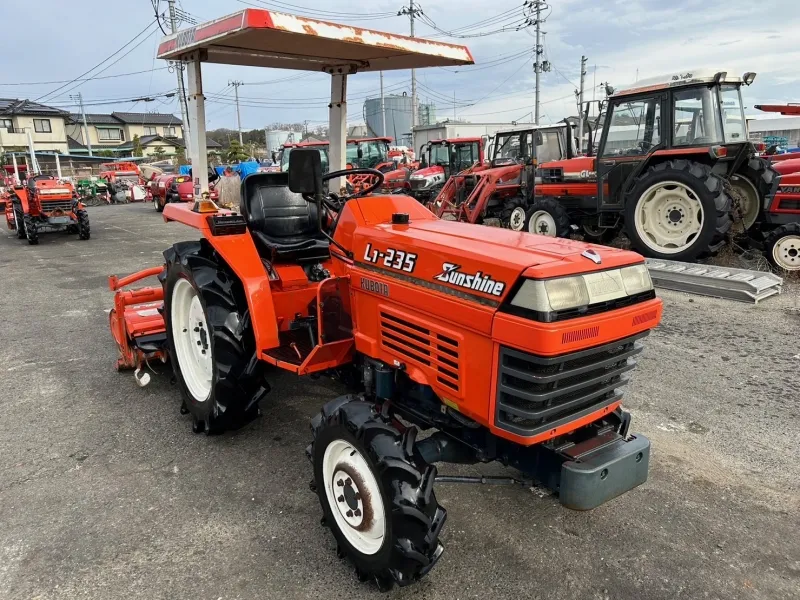 岩手県 一関市  クボタ   トラクター 