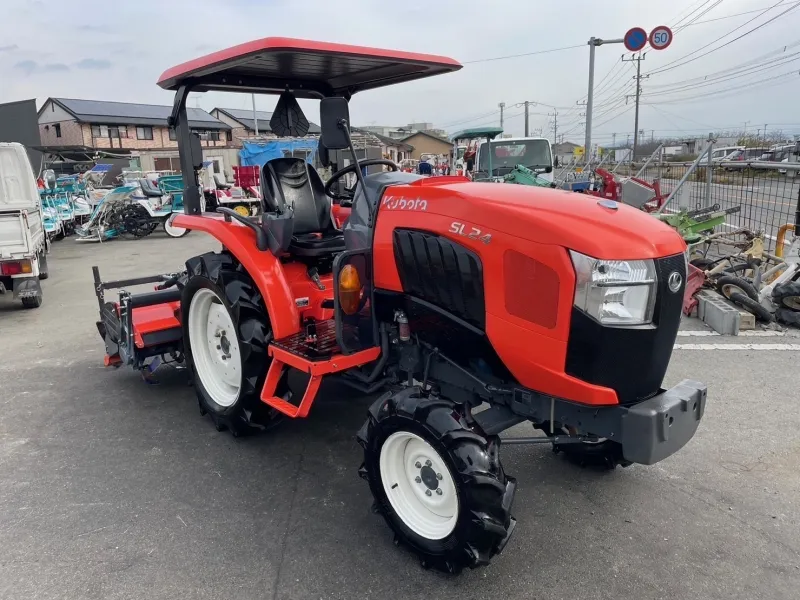 大分県 玖珠郡玖珠町  クボタ   トラクター 