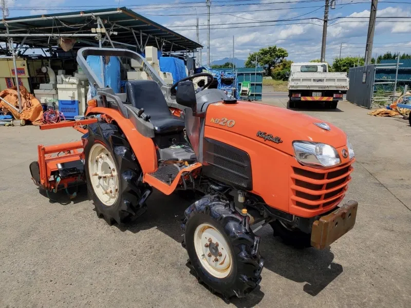 千葉県 木更津市  クボタ 　トラクター