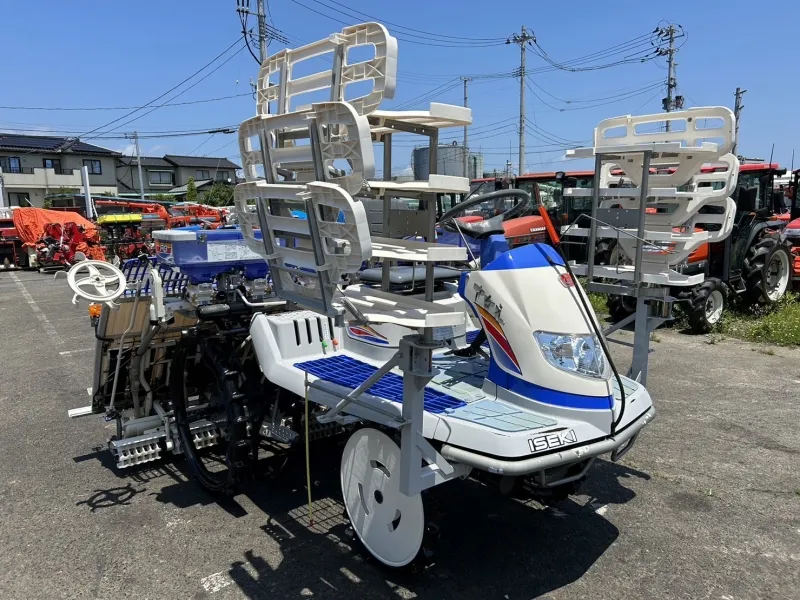 秋田県 仙北郡美郷町  イセキ　田植機