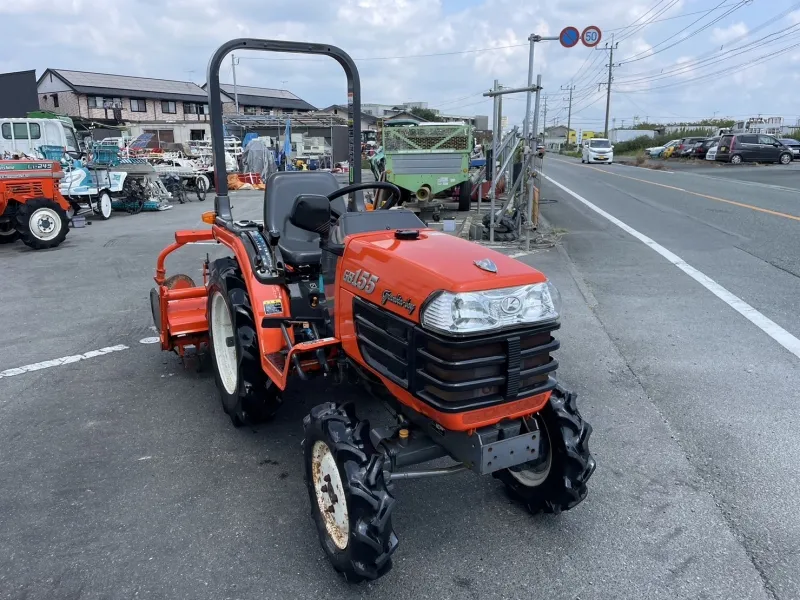  福岡県 筑後市 クボタ 　トラクター 