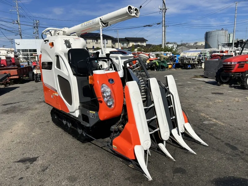 岩手県 北上市   クボタ   コンバイン