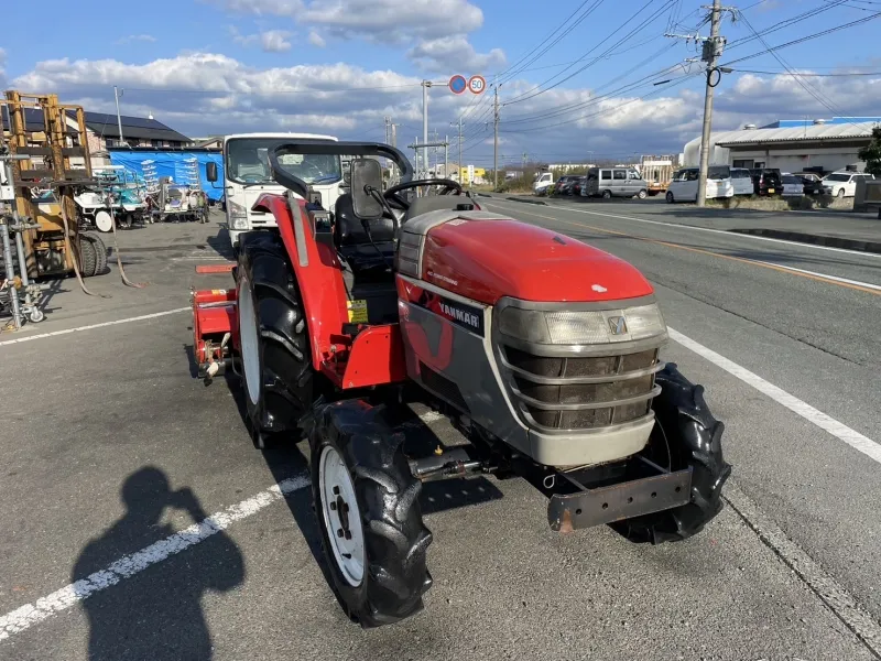 熊本県 山鹿市  ヤンマー  トラクター 