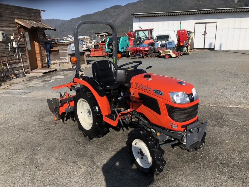 和歌山県 橋本市  クボタ 　トラクター 