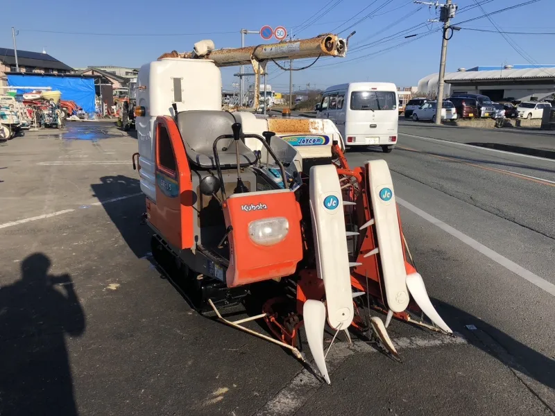 佐賀県 東松浦郡鎮西町  クボタ 　コンバイン 