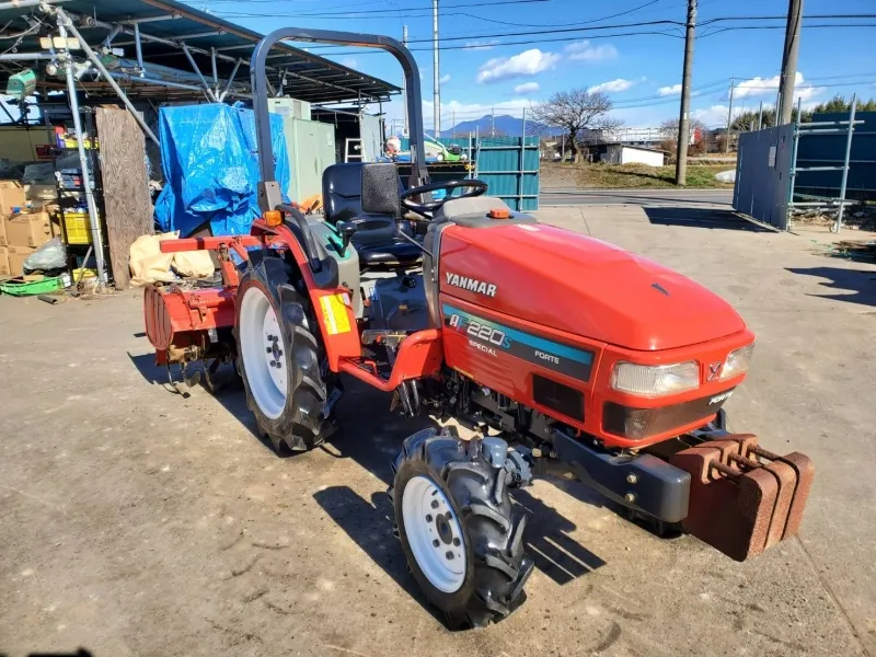 千葉県 八街市  ヤンマー   トラクター 