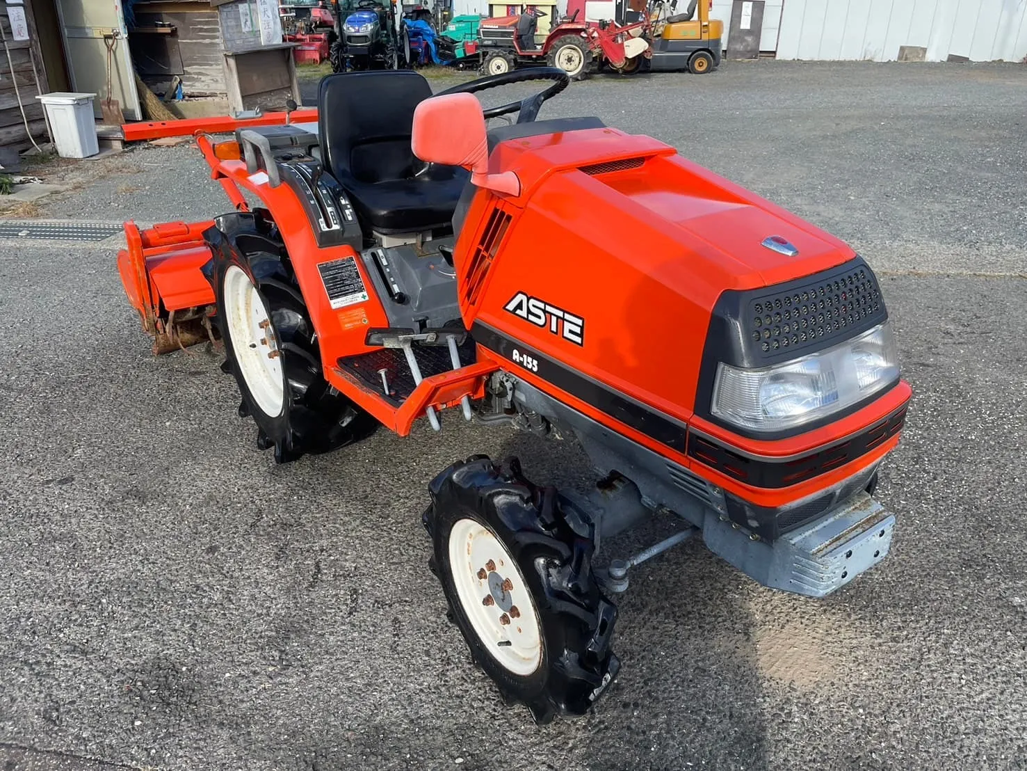  大阪府 泉佐野市  クボタ　トラクター