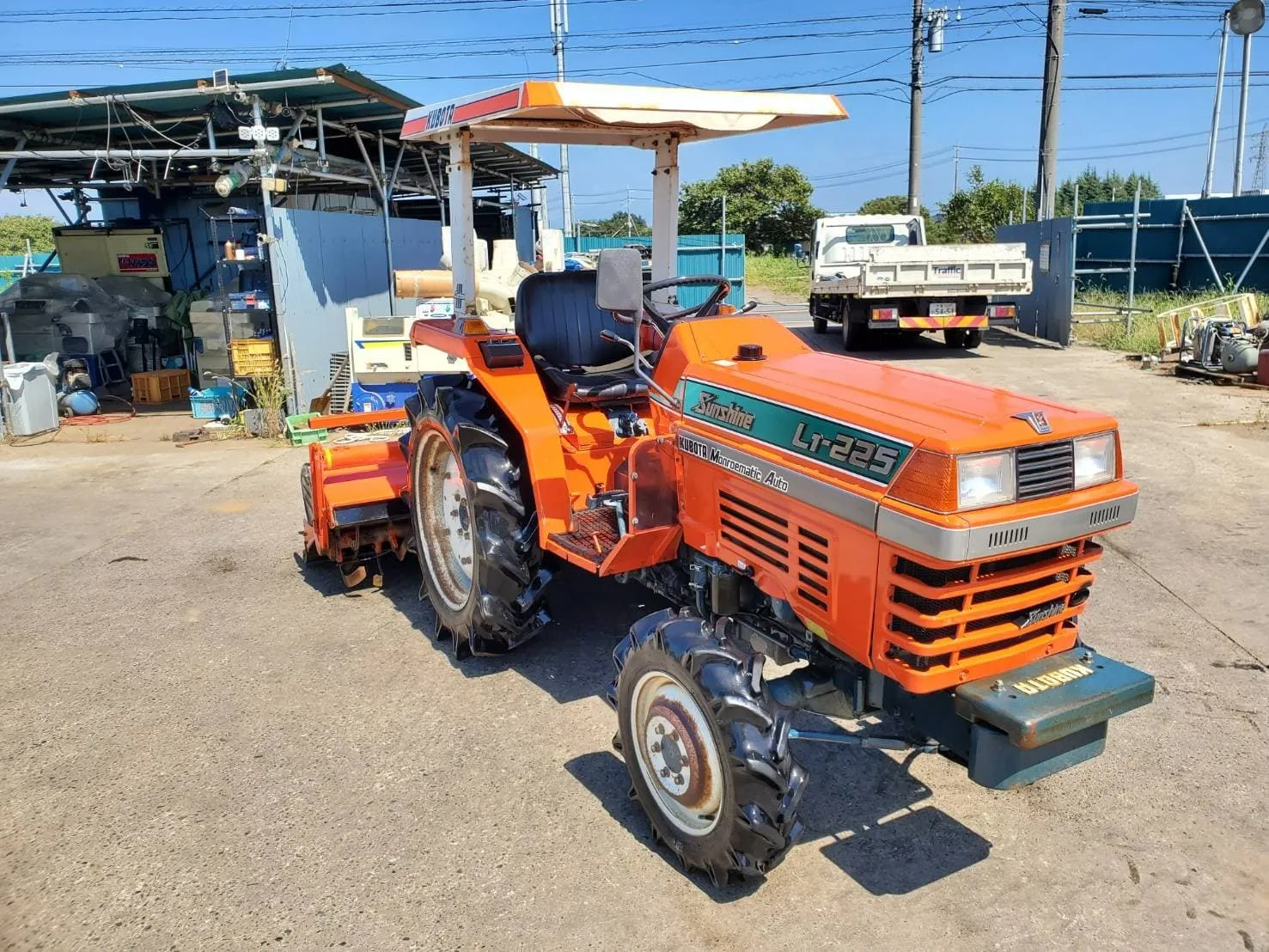 茨城県 常総市  クボタ 　トラクター 