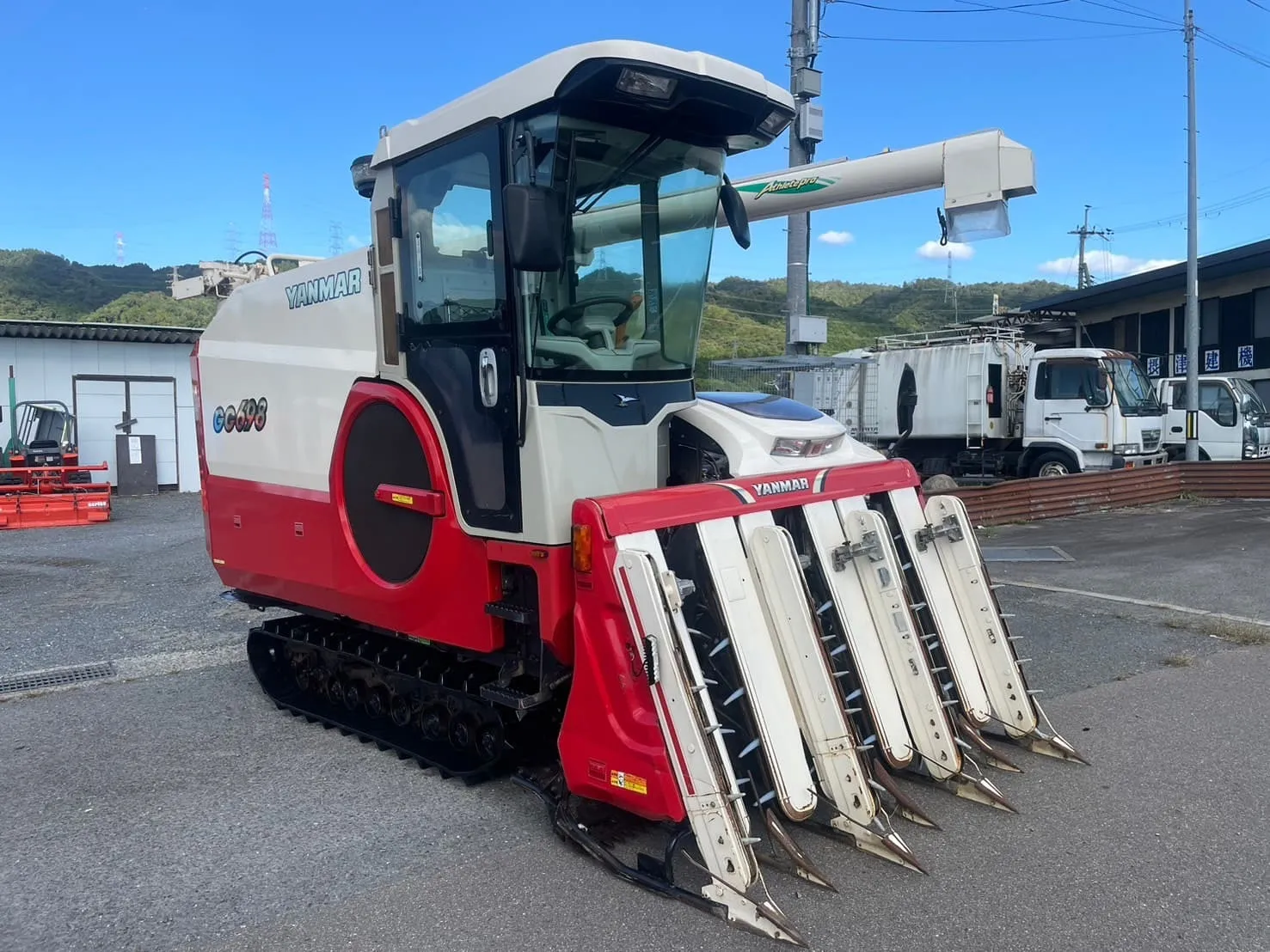 三重県 伊賀市  ヤンマー　コンバイン