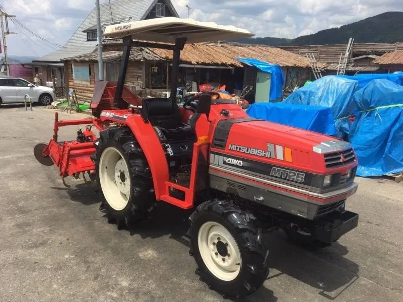 兵庫県神崎郡市川町 　ミツビシ　トラクター