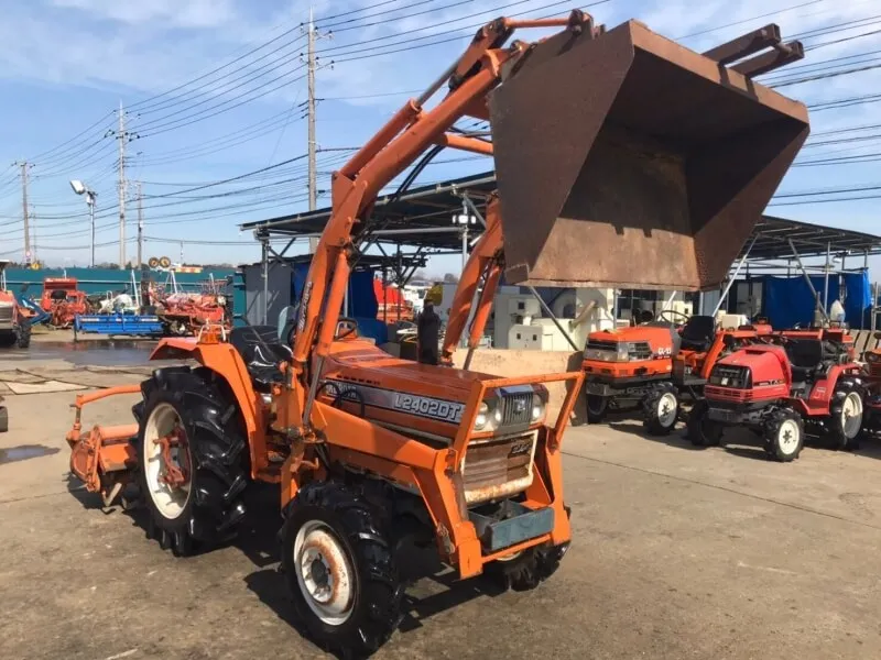 群馬県沼田市 クボタ　トラクター