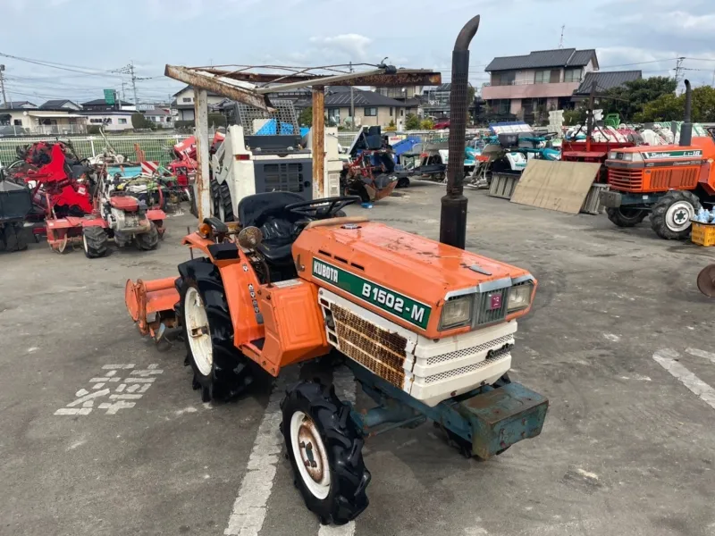 山口県宇部市  クボタ　トラクター