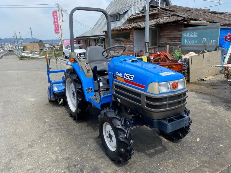  和歌山県　岩出市  イセキ　トラクター