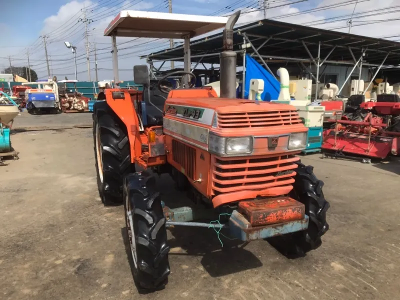 群馬県 安中市  クボタ　トラクター