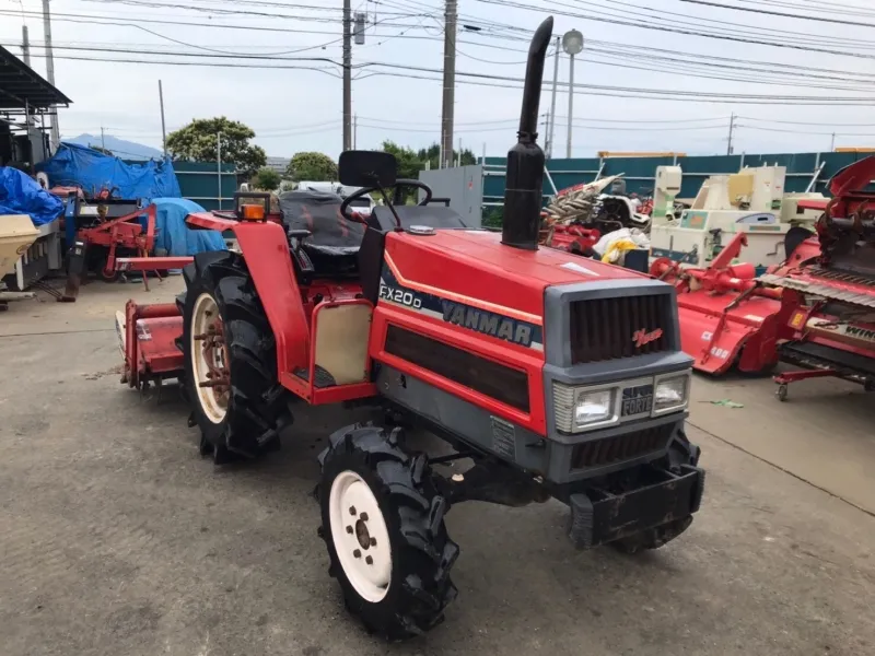 茨城県 潮来市  ヤンマー　トラクター