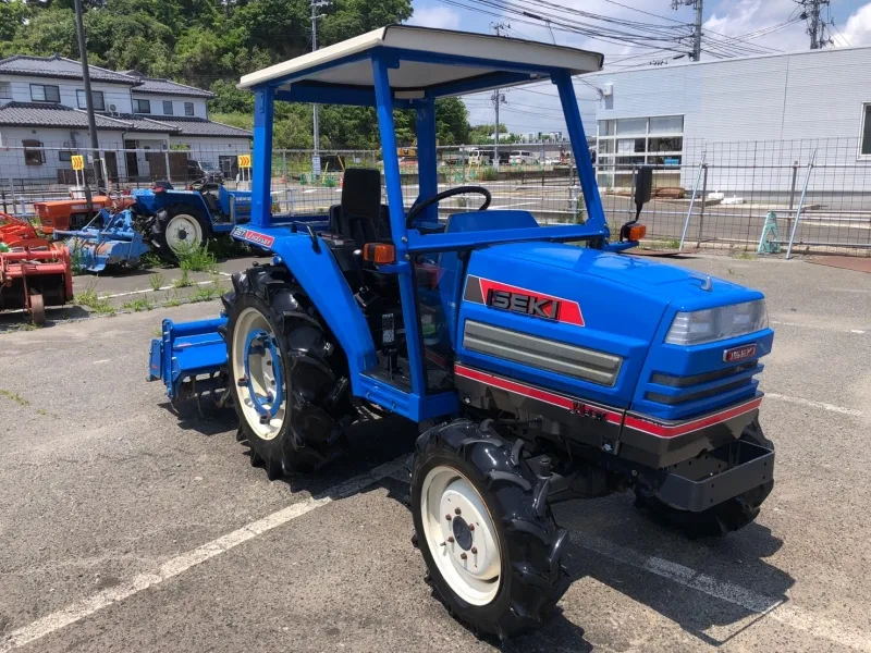 岩手県 紫波郡紫波町 イセキ　トラクター 