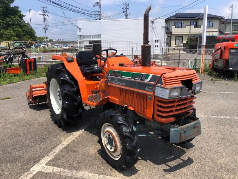 岩手県 北上市  クボタ　トラクター