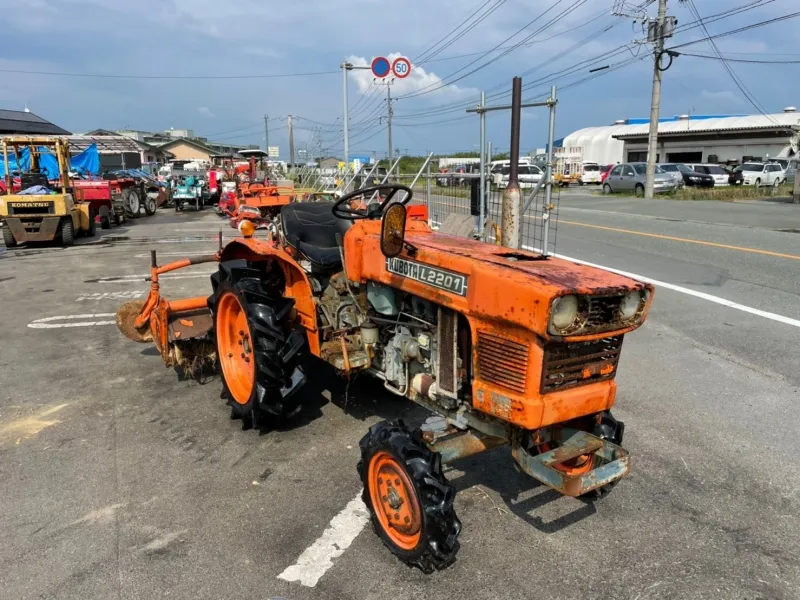 佐賀県 西松浦郡有田町  クボタ　トラクター