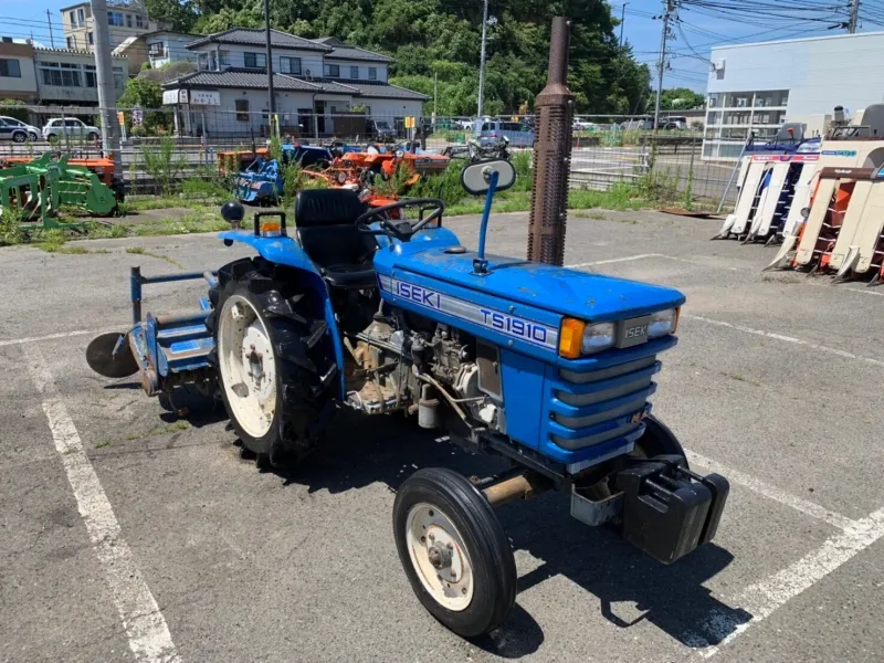 大分県 児玉郡上里町  イセキ　トラクター