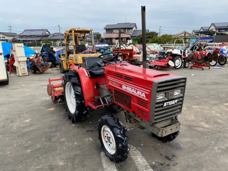  熊本県 上益城郡甲佐町 シバウラ   トラクター