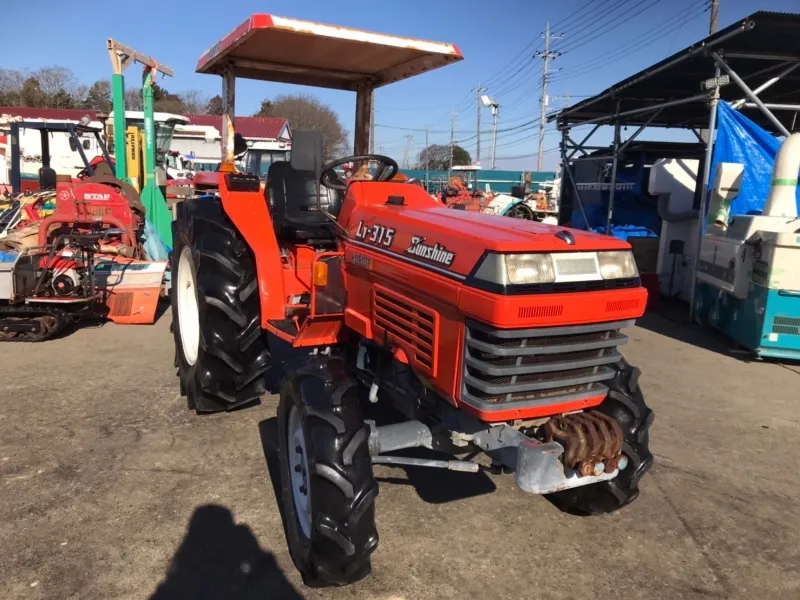  茨城県 築西市  クボタ    トラクター