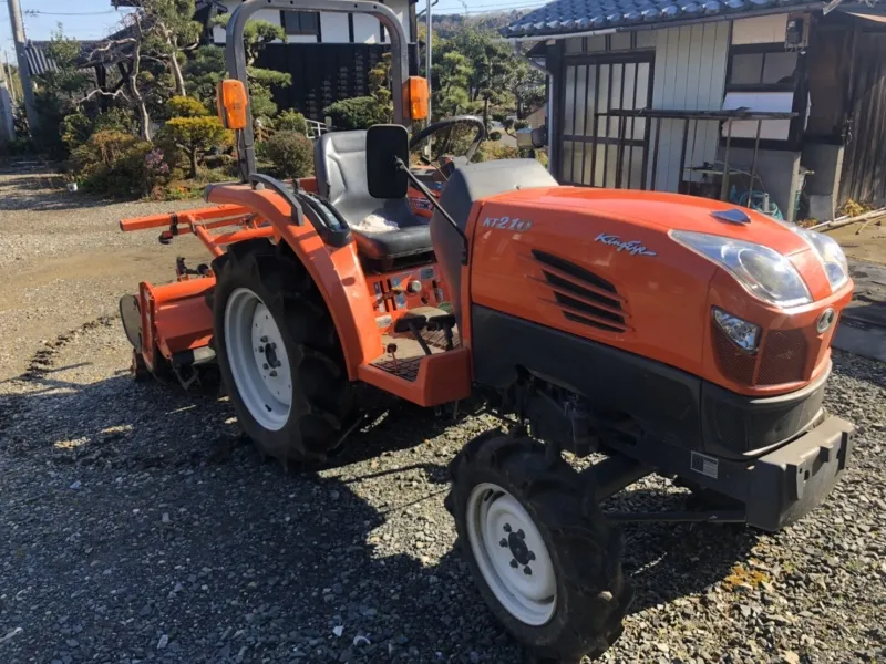 滋賀県長浜市 クボタ トラクター